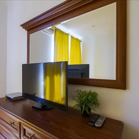 Luxury 3 Bedrooms - Next To Arena * Kyiv