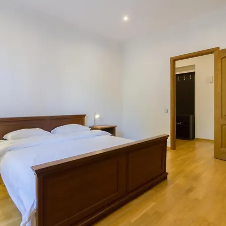 Apartment Luxury 3 Bedrooms - Next To Arena *